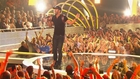 Luke Bryan  Kick the Dust Up (From the 2015 CMT Music Awards)